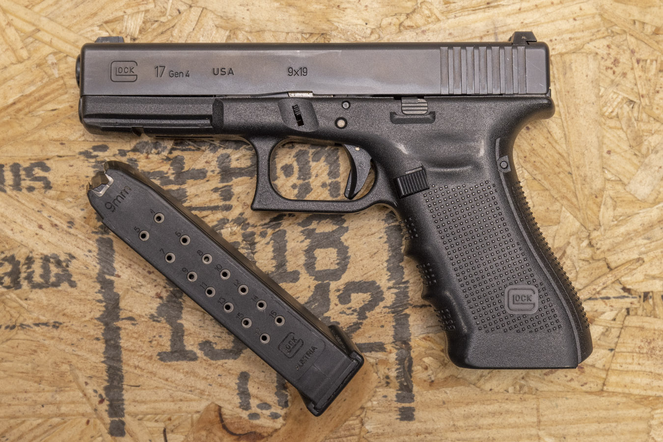 GLOCK 17 Gen4 9mm Police Trade-in Pistol (Fair Condition)